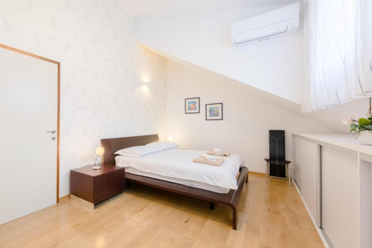 Apartmani Krilo ポドストラナ エクステリア 写真